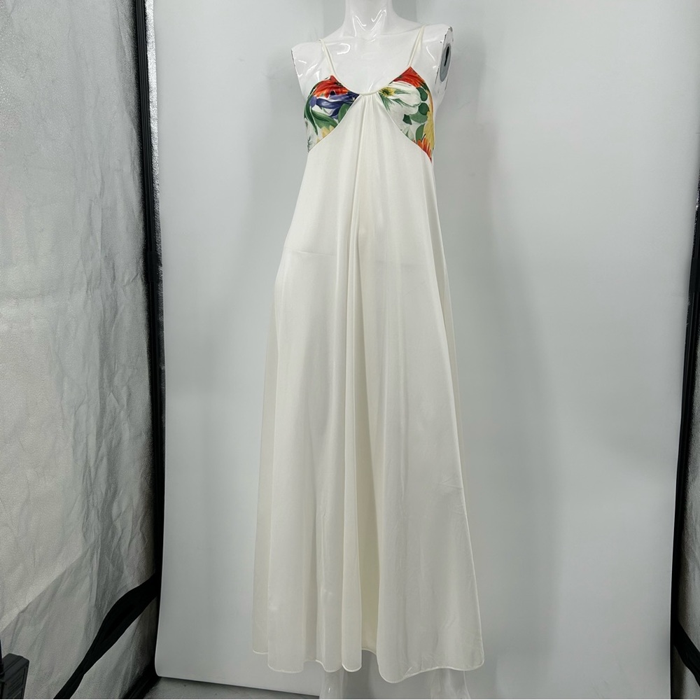 *** Goddard Artemis Nylon Gown *** M